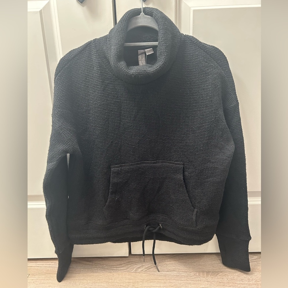 NWT: Sweaty Betty Black Textured Turtleneck Sweater Sz 6 Cotton Kangaroo Pocket